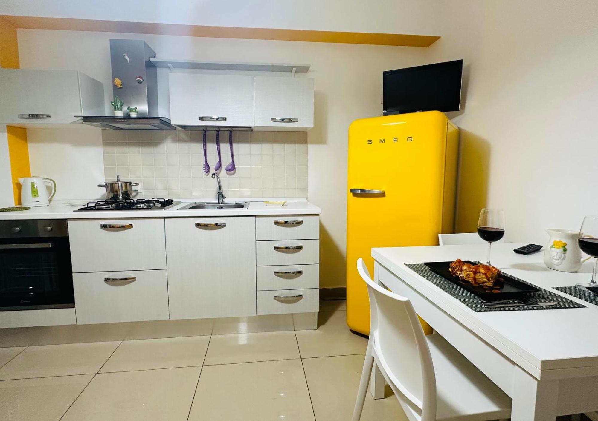 Riviera Ionica Aparthotel ซานตาเทเรซา ดี รีวา ภายนอก รูปภาพ